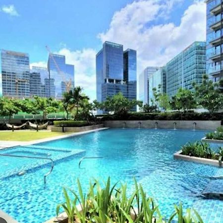 Uptown Parksuites Bgc 따구익 외부 사진