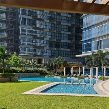 Uptown Parksuites Bgc 따구익 외부 사진