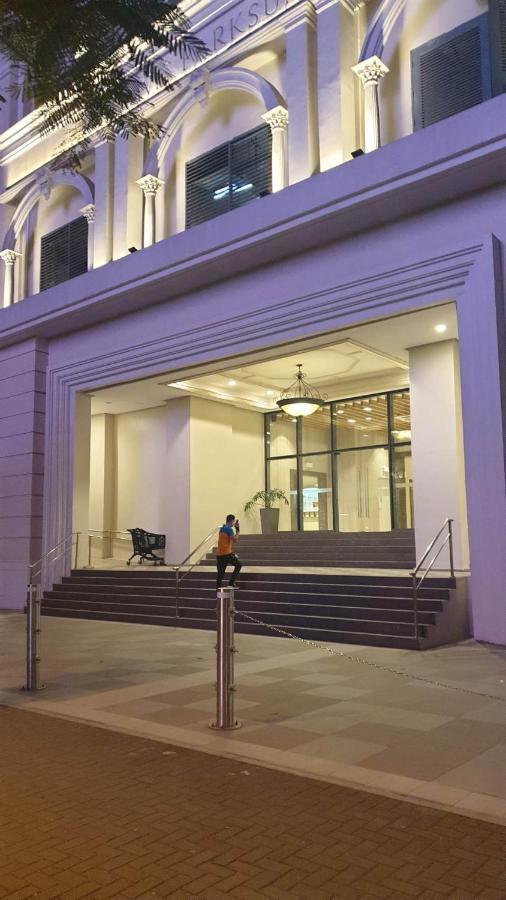 Uptown Parksuites Bgc 따구익 외부 사진